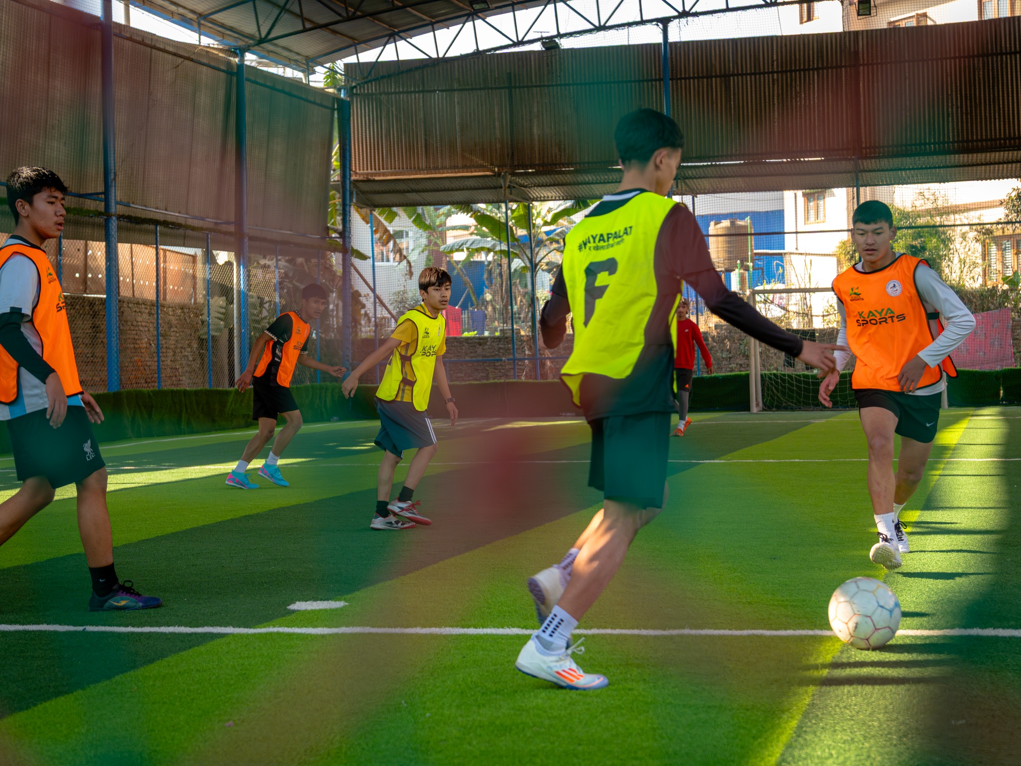 Common Guyz, Hit the Ball